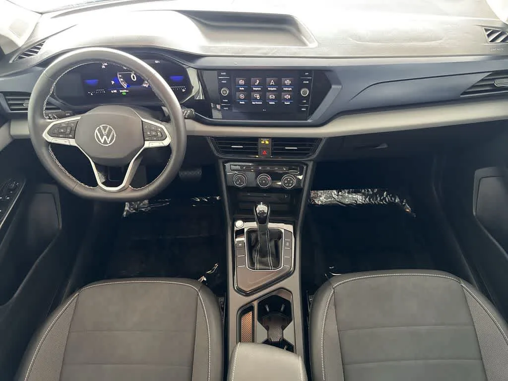 2023 Volkswagen Taos SE photo 24