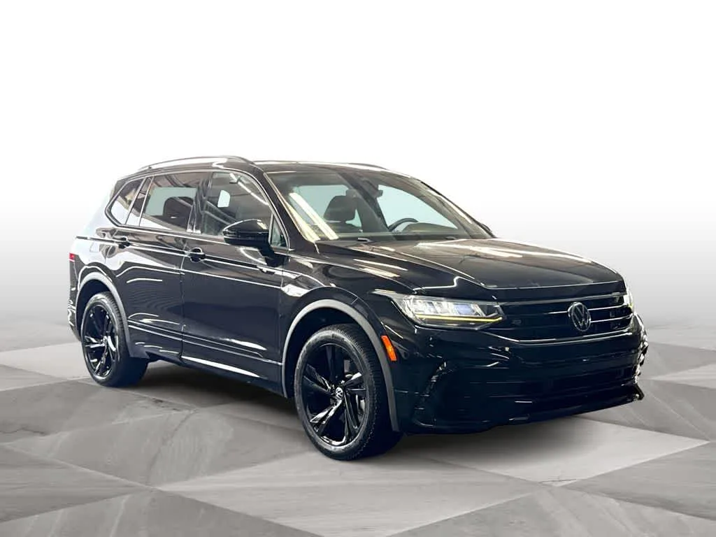 2023 Volkswagen Tiguan SE R-Line Black photo 2