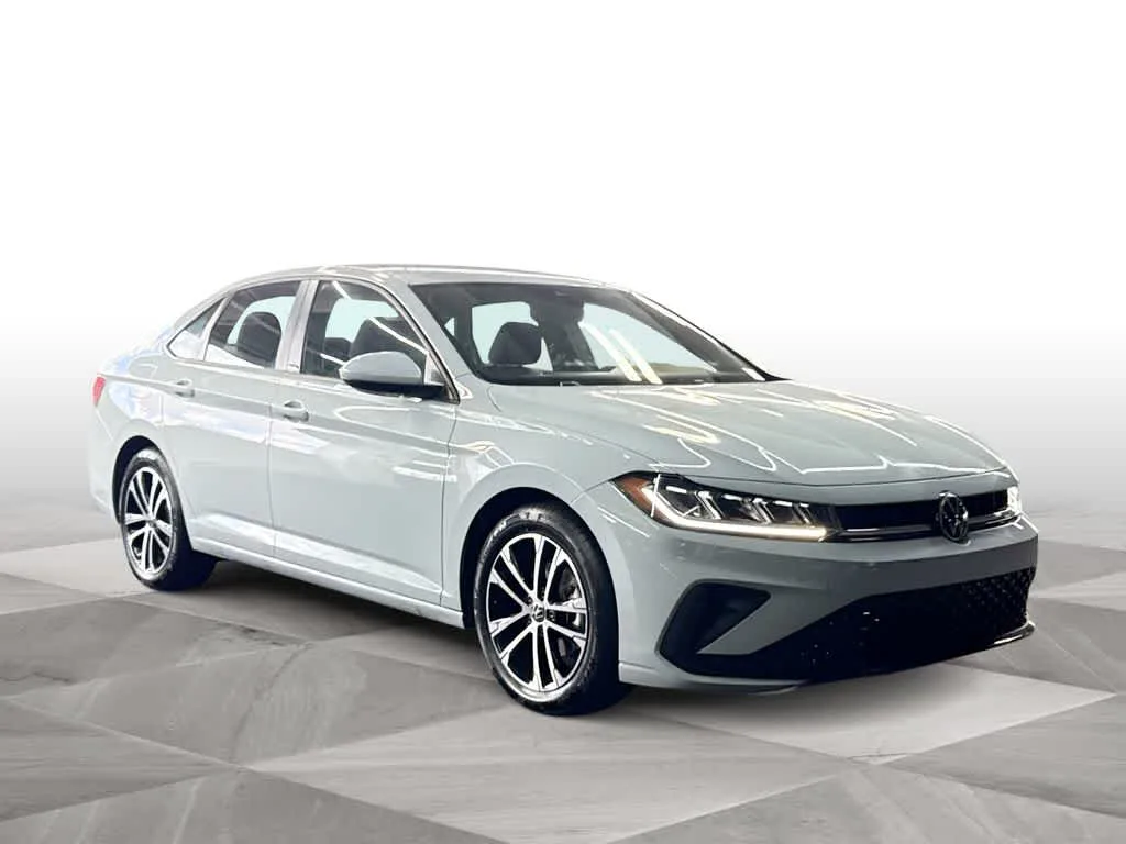 2026 Volkswagen Jetta Sport photo 2