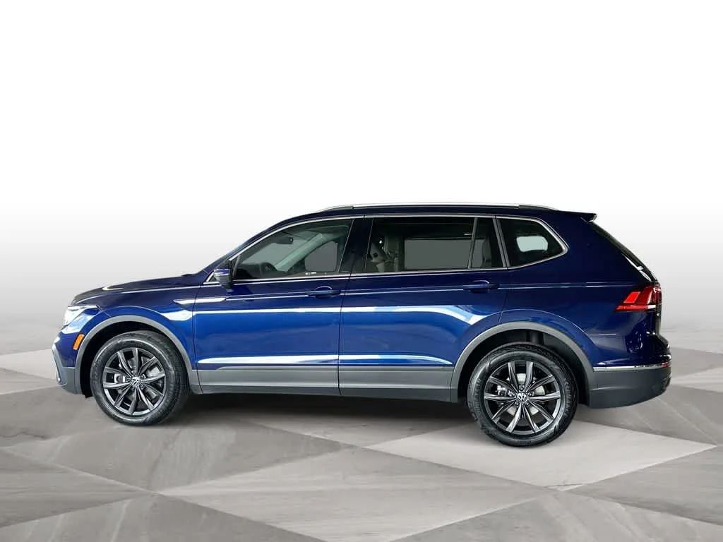 2024 Volkswagen Tiguan SE photo 5