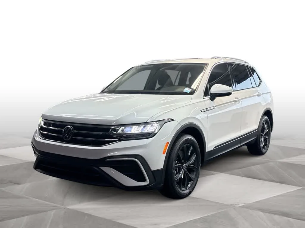 2024 Volkswagen Tiguan SE photo 4