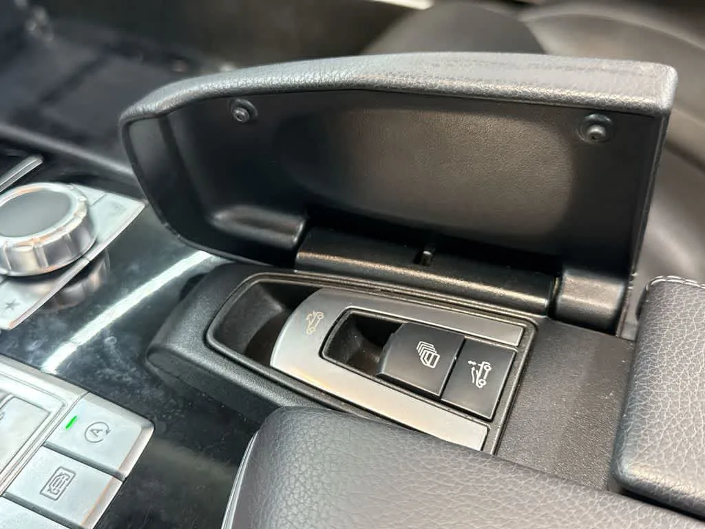 2017 Mercedes-Benz SL 550 SL 550 photo 26
