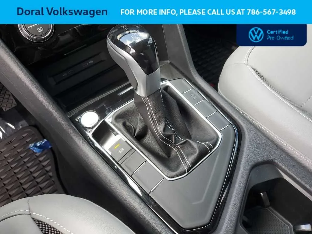 2024 Volkswagen Taos SE photo 24