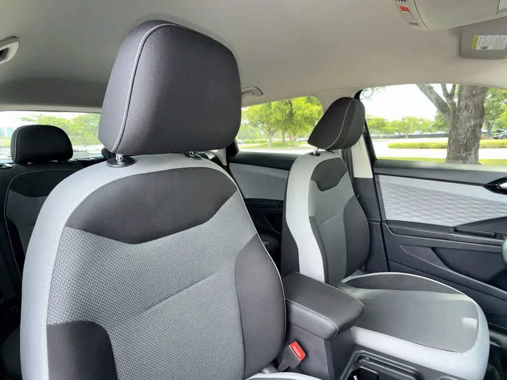 2024 Volkswagen Taos S photo 27