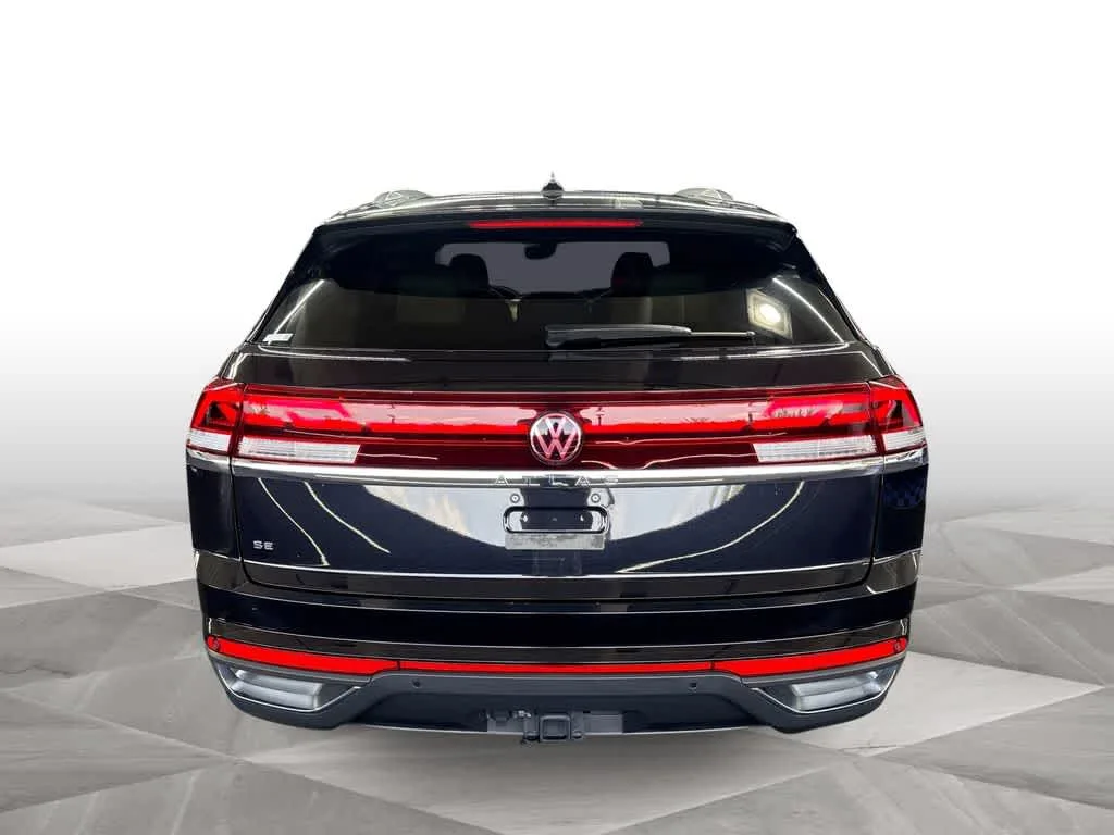 2026 Volkswagen Atlas Cross Sport 2.0T SE w/Technology photo 7