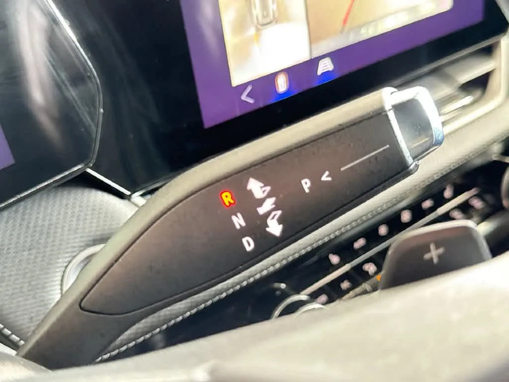 2025 Chevrolet Equinox FWD LT photo 20