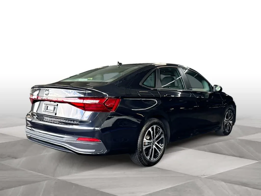 2026 Volkswagen Jetta Sport photo 8