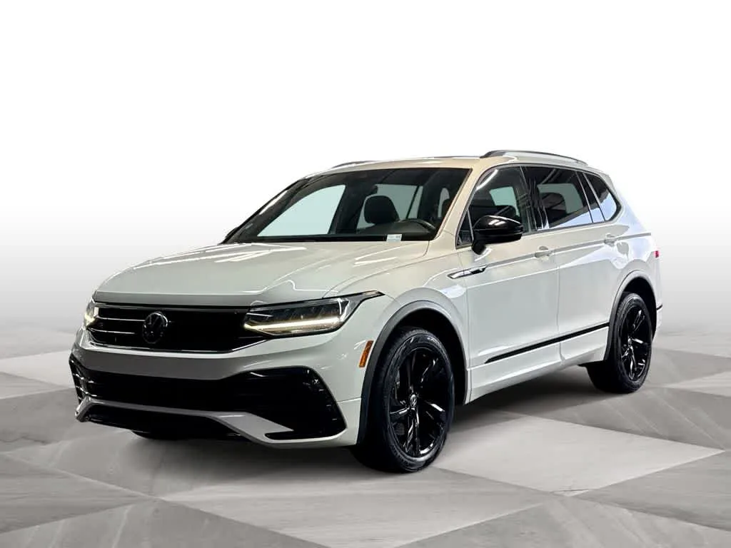 2023 Volkswagen Tiguan SE R-Line Black photo 4