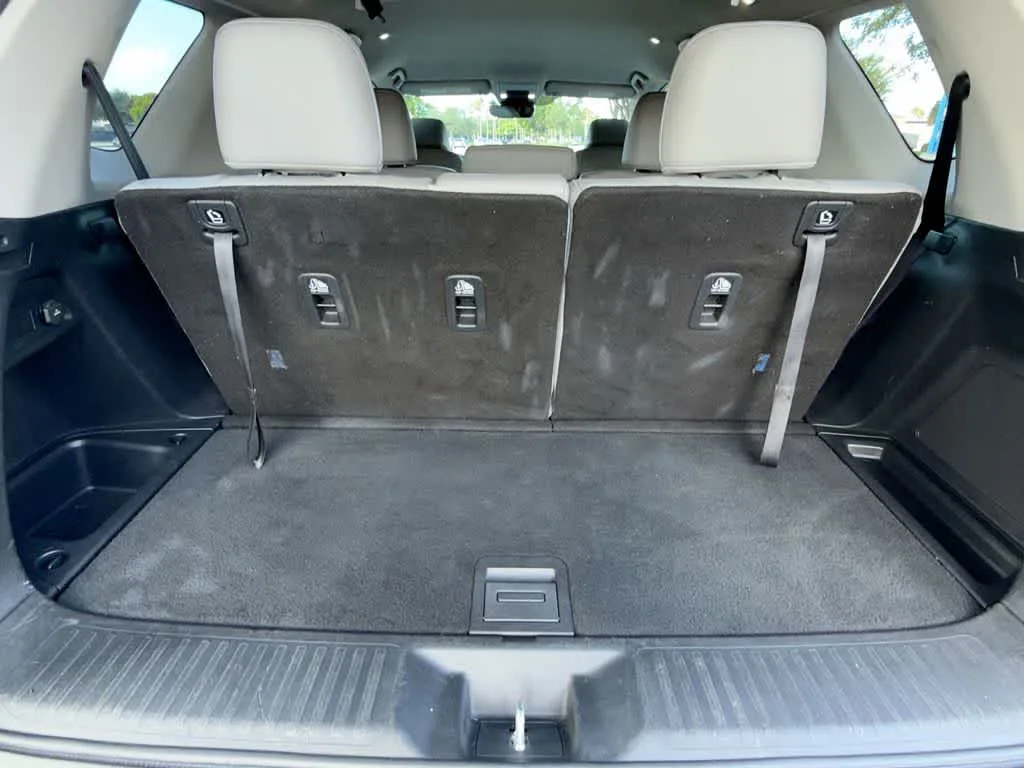 2024 Honda Pilot EX-L 8 Passenger photo 25
