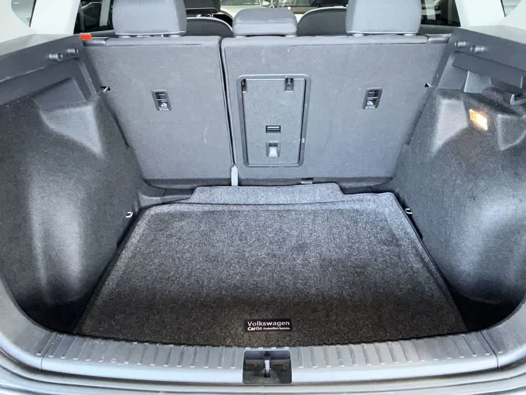 2023 Volkswagen Taos S photo 25