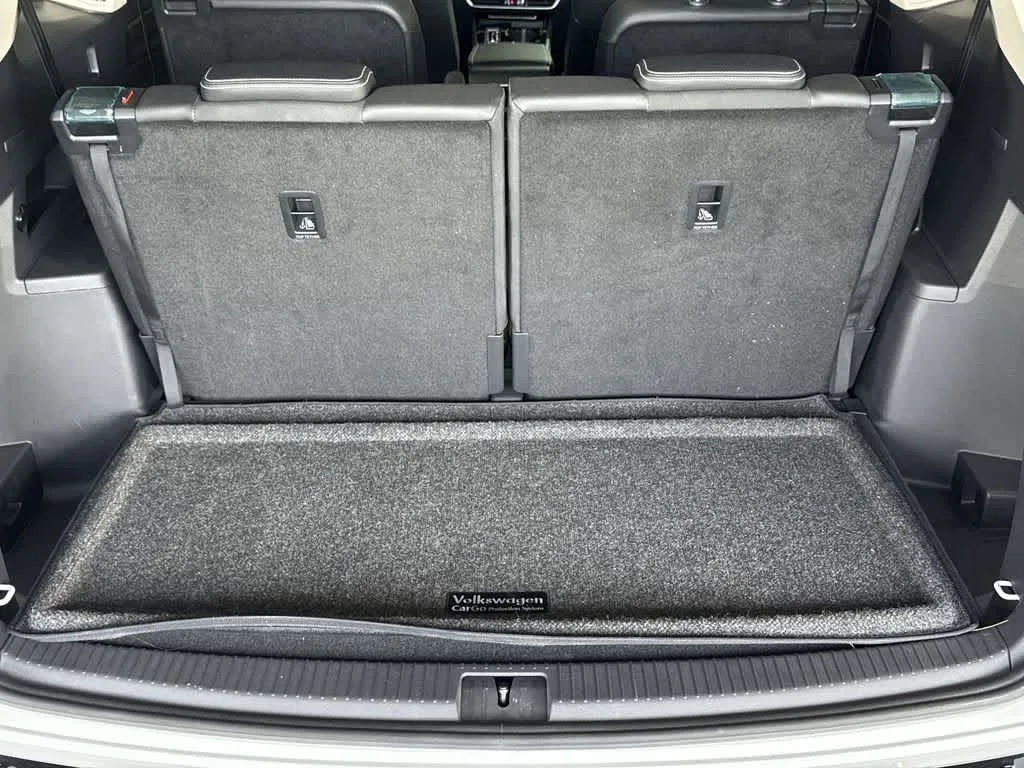 2026 Volkswagen Atlas 2.0T SE w/Technology photo 24