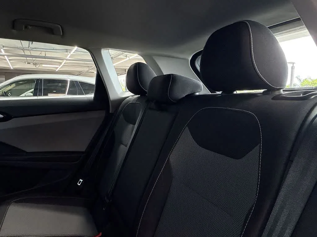 2024 Volkswagen Taos S photo 22
