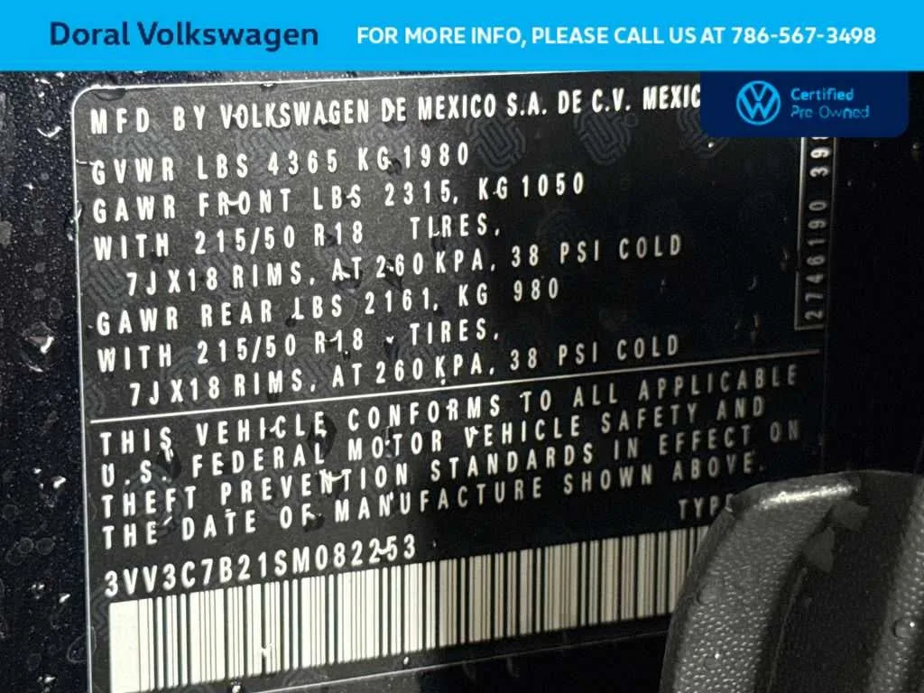 2025 Volkswagen Taos SE Black photo 29