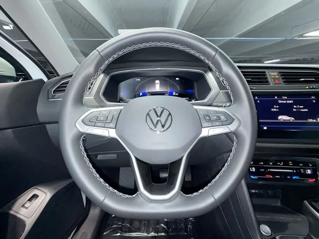 2024 Volkswagen Tiguan SE photo 15