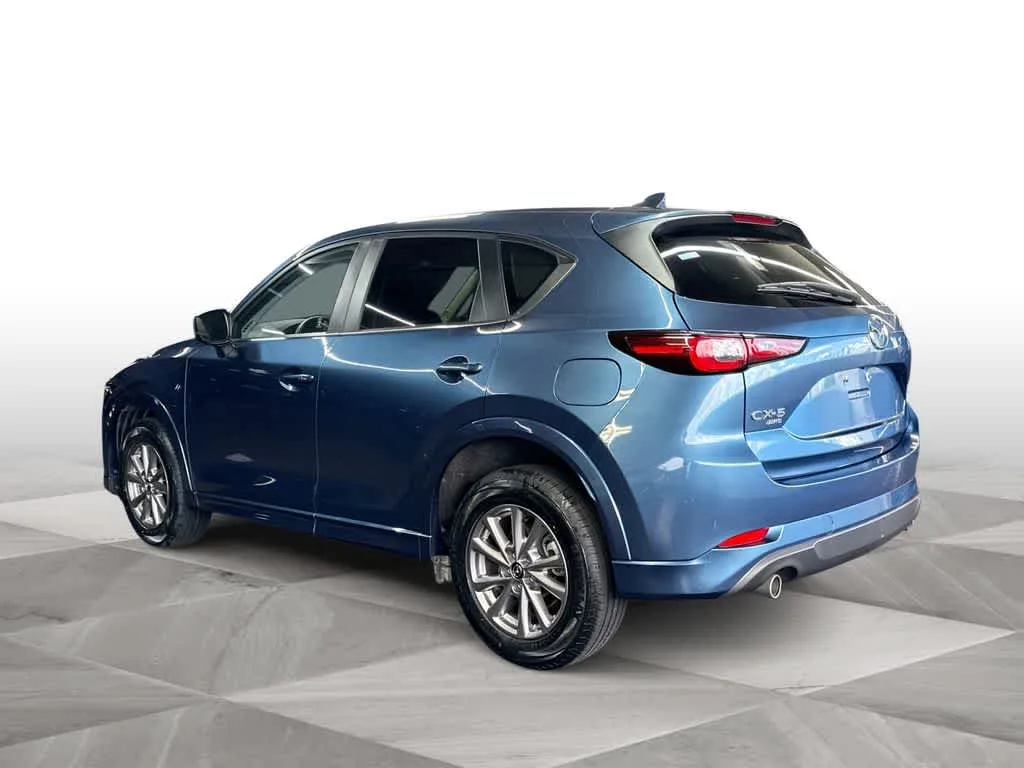 2024 Mazda CX-5 2.5 S Preferred Package photo 6
