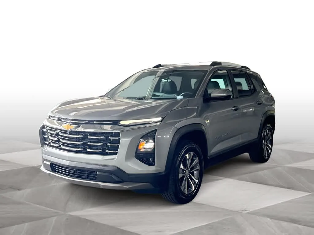 2025 Chevrolet Equinox FWD LT photo 4