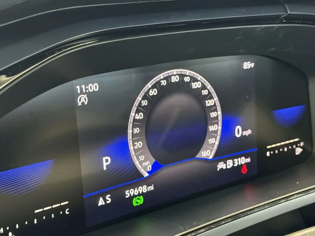 2022 Volkswagen Taos SE photo 16