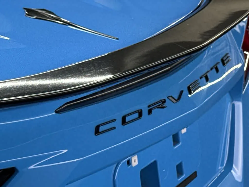 2023 Chevrolet Corvette 2LT photo 10