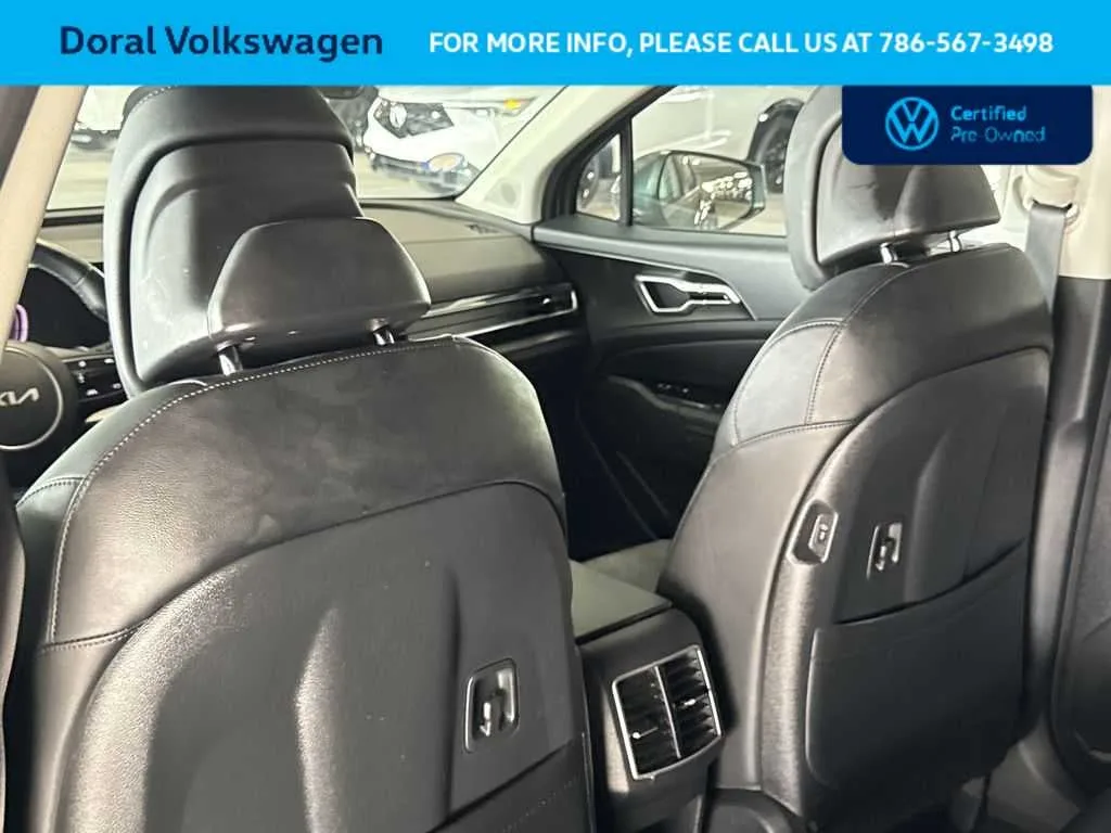 2024 Kia Sportage EX photo 23