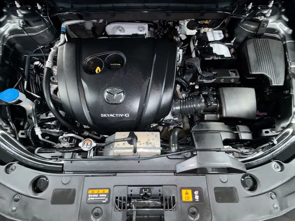 2023 Mazda CX-5 2.5 S Preferred Package photo 12