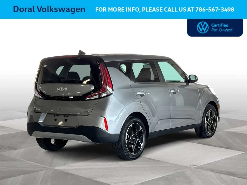 2024 Kia Soul EX photo 8