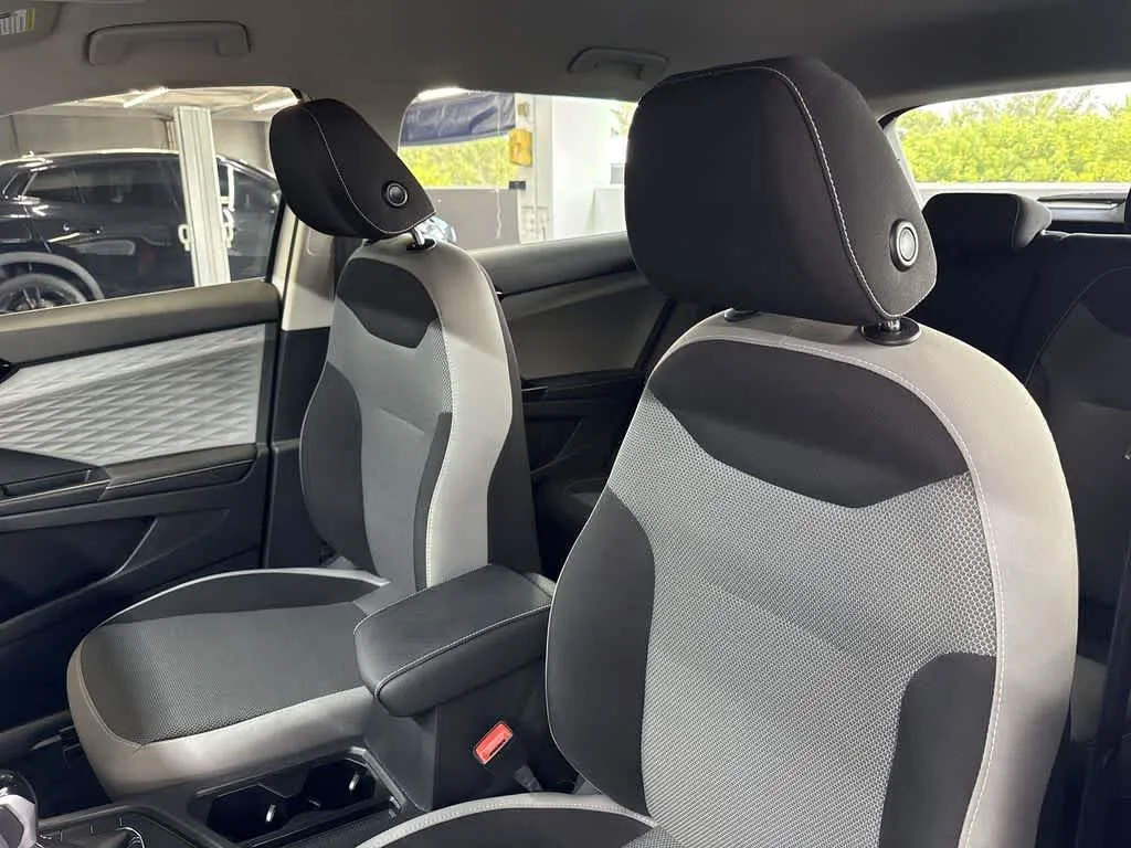 2024 Volkswagen Taos S photo 14
