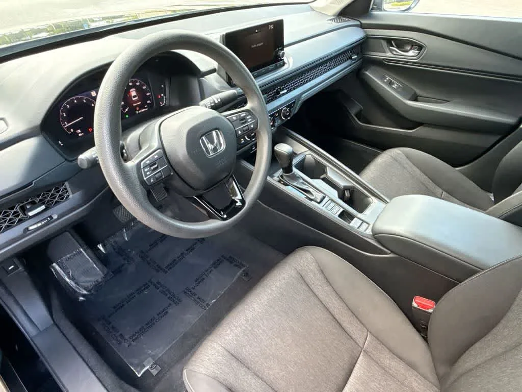 2025 Honda Accord SE photo 13