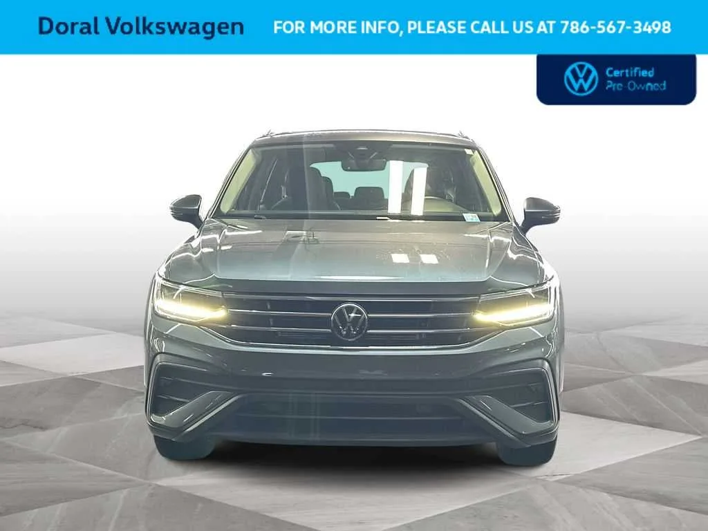 2023 Volkswagen Tiguan SE photo 3