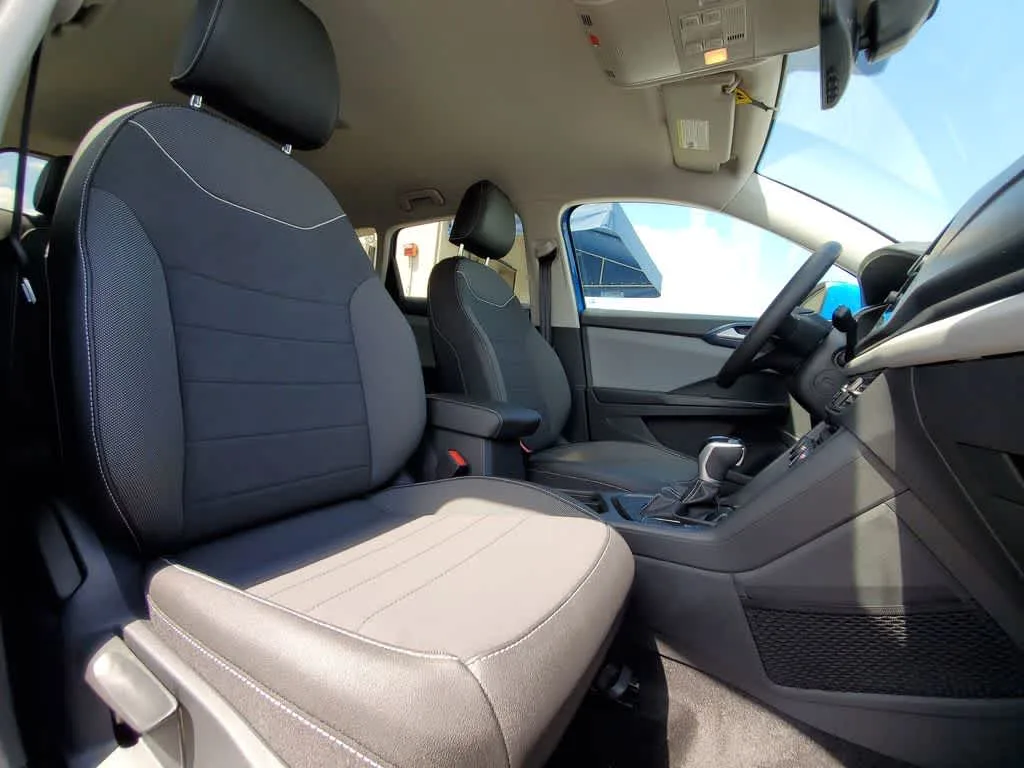 2023 Volkswagen Taos SE photo 31