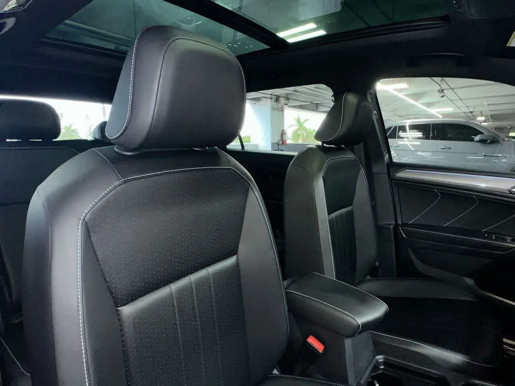 2024 Volkswagen Tiguan SE R-Line Black photo 27