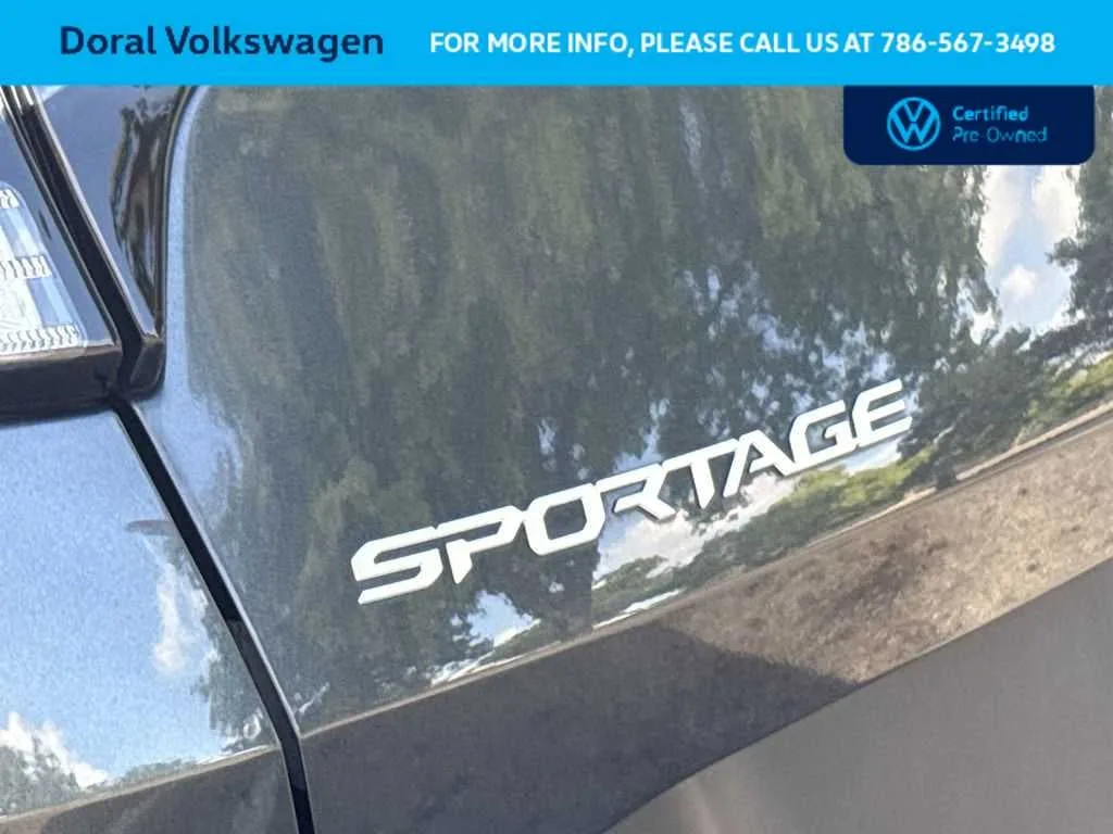2023 Kia Sportage EX photo 10