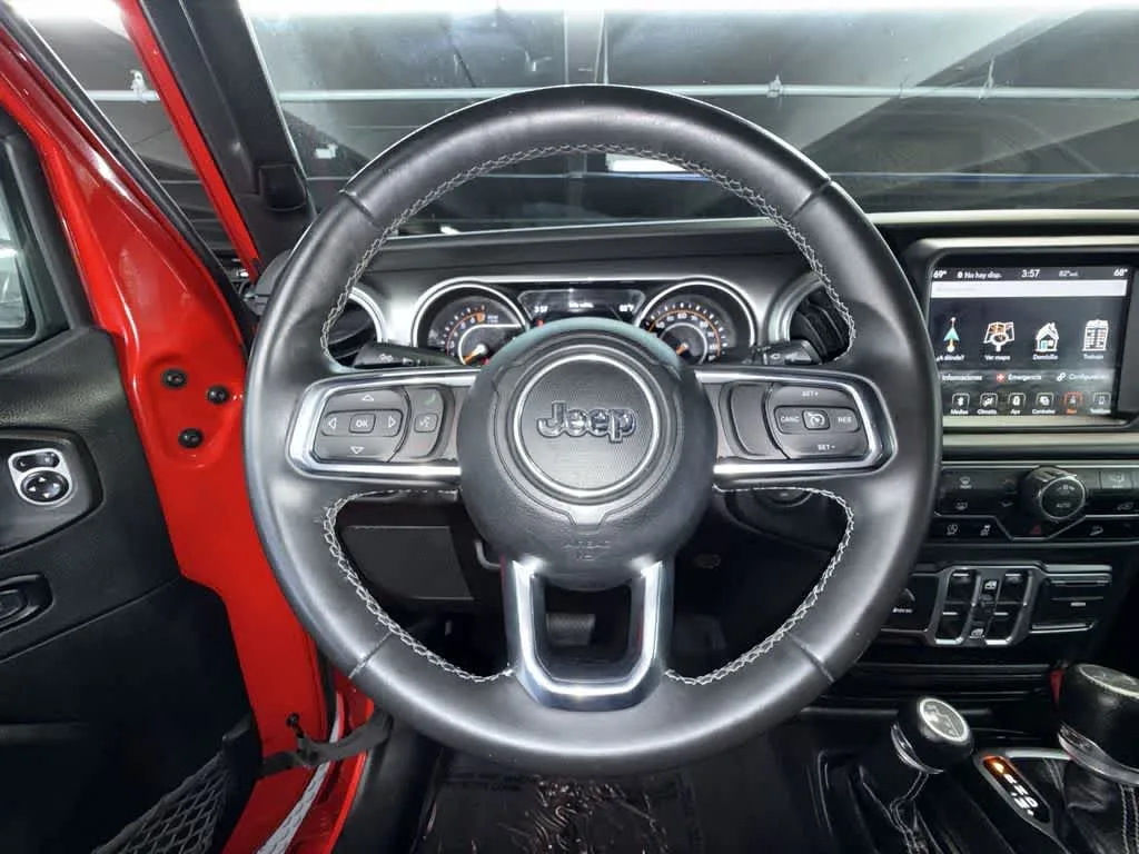 2018 Jeep Wrangler Unlimited Sahara photo 15