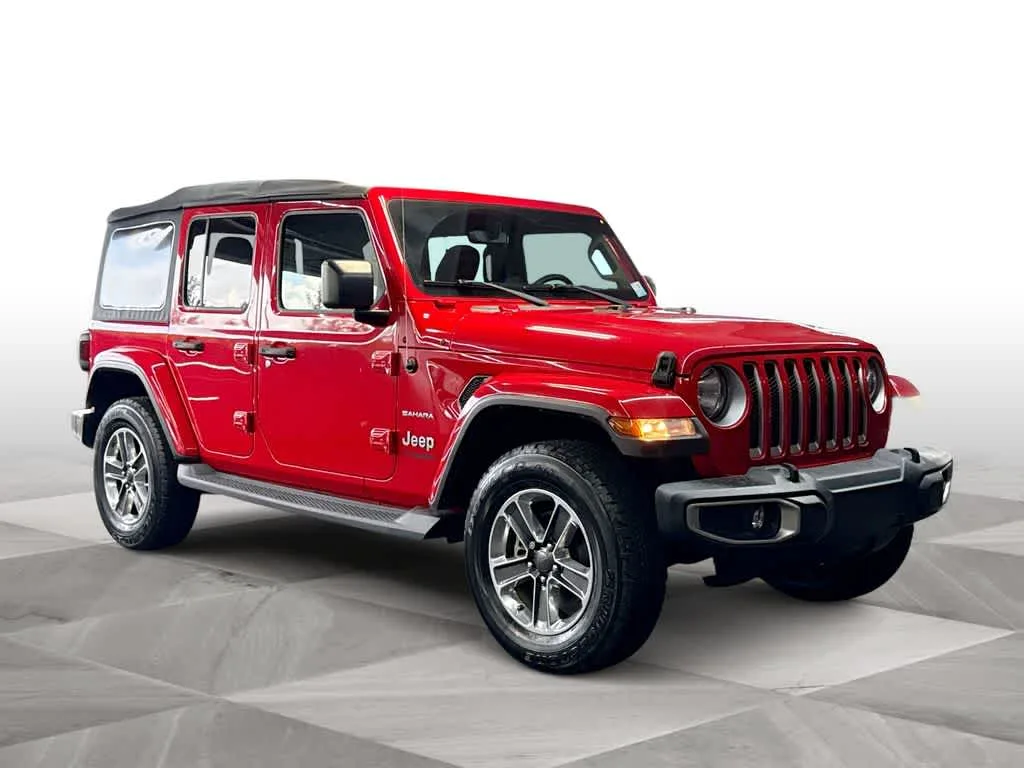 2018 Jeep Wrangler Unlimited Sahara photo 2