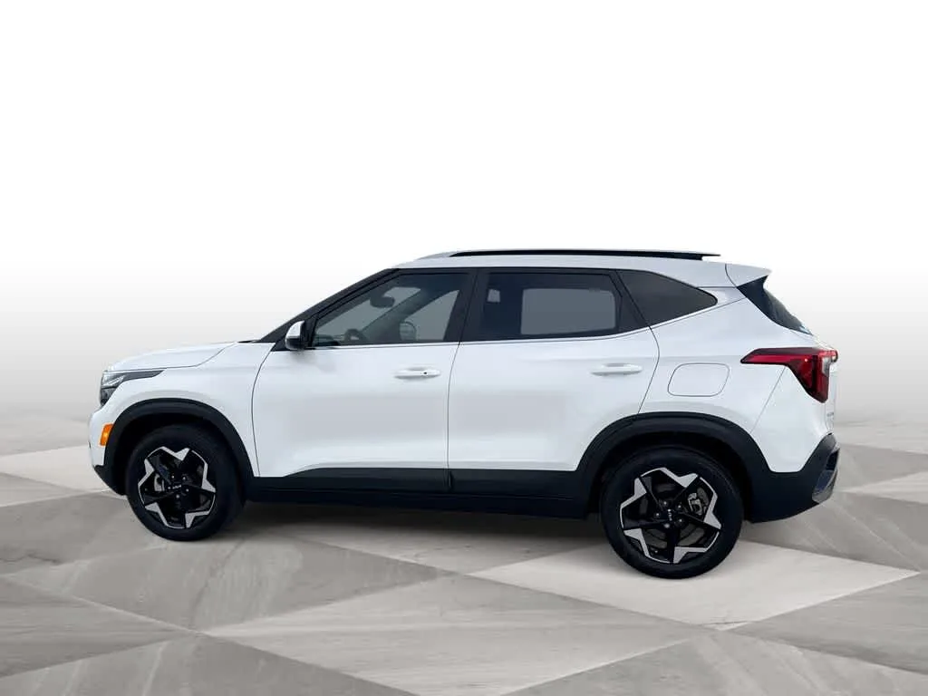 2025 Kia Seltos EX photo 5