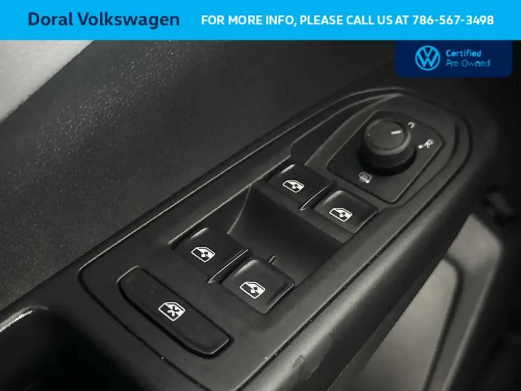 2022 Volkswagen Taos SE photo 17
