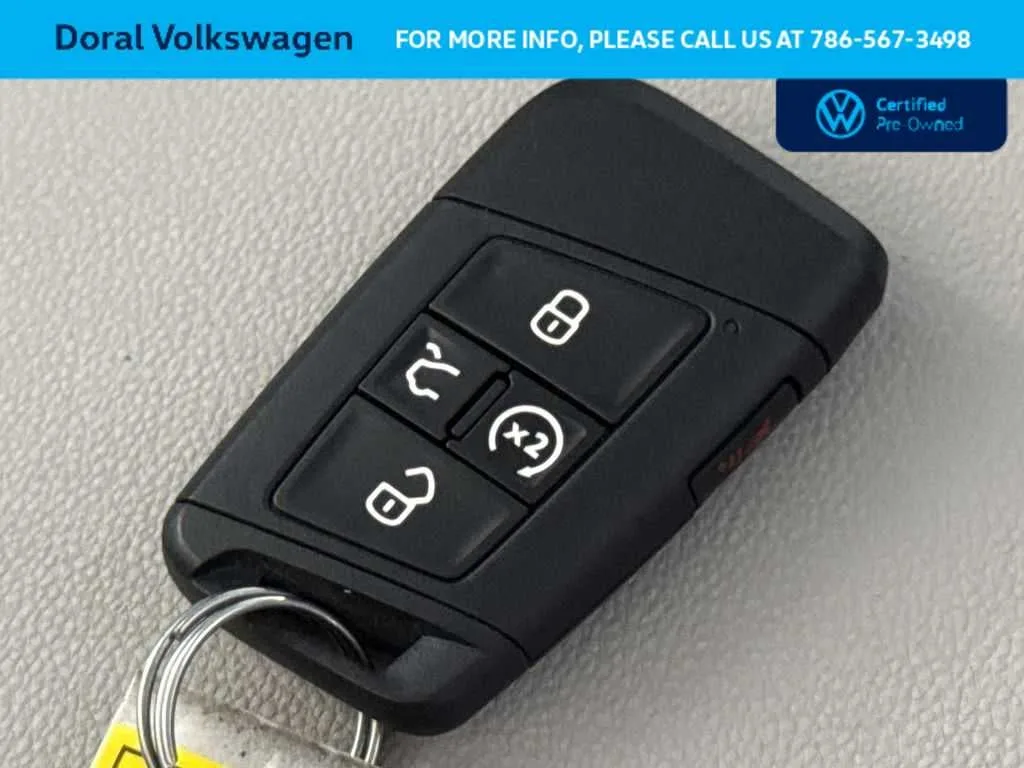 2025 Volkswagen Jetta SE photo 28