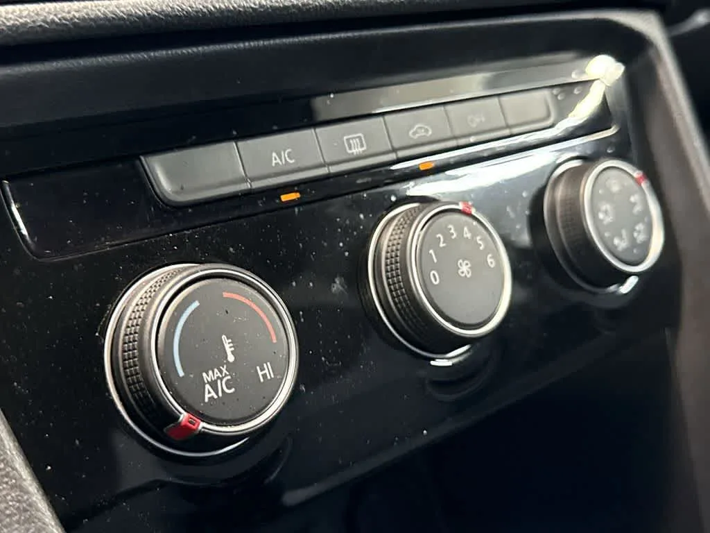 2023 Volkswagen Taos S photo 19