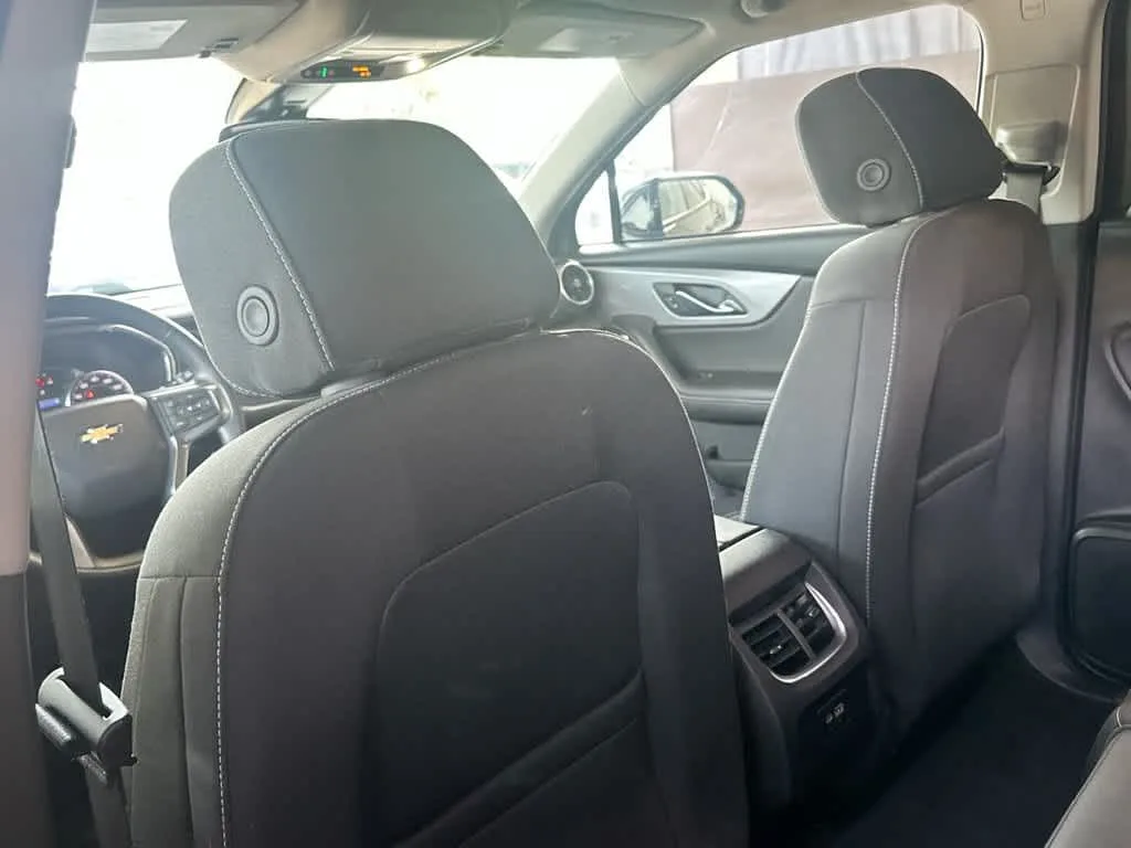 2025 Chevrolet Blazer LT photo 23