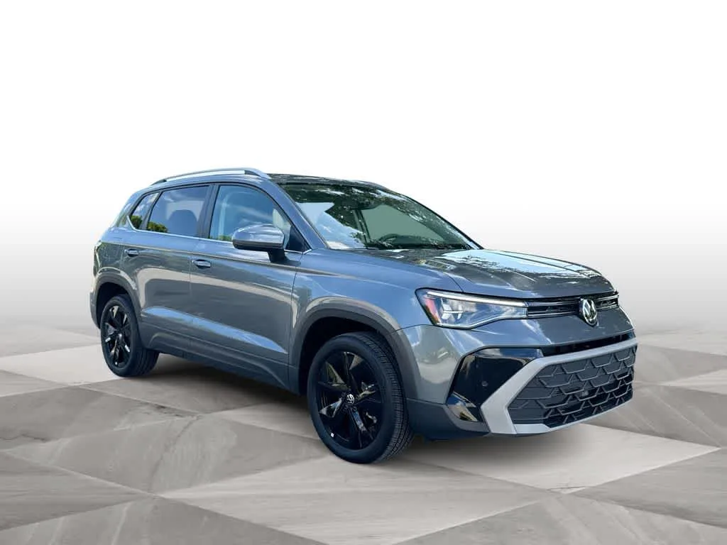 2026 Volkswagen Taos SE photo 2