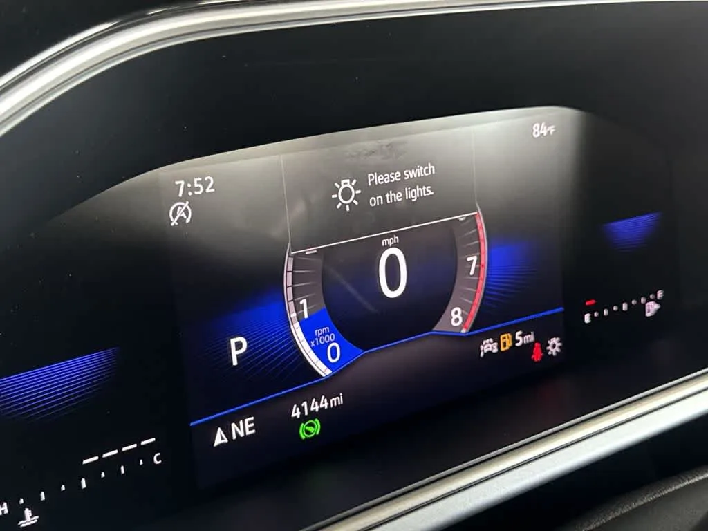 2026 Volkswagen Taos SE photo 16