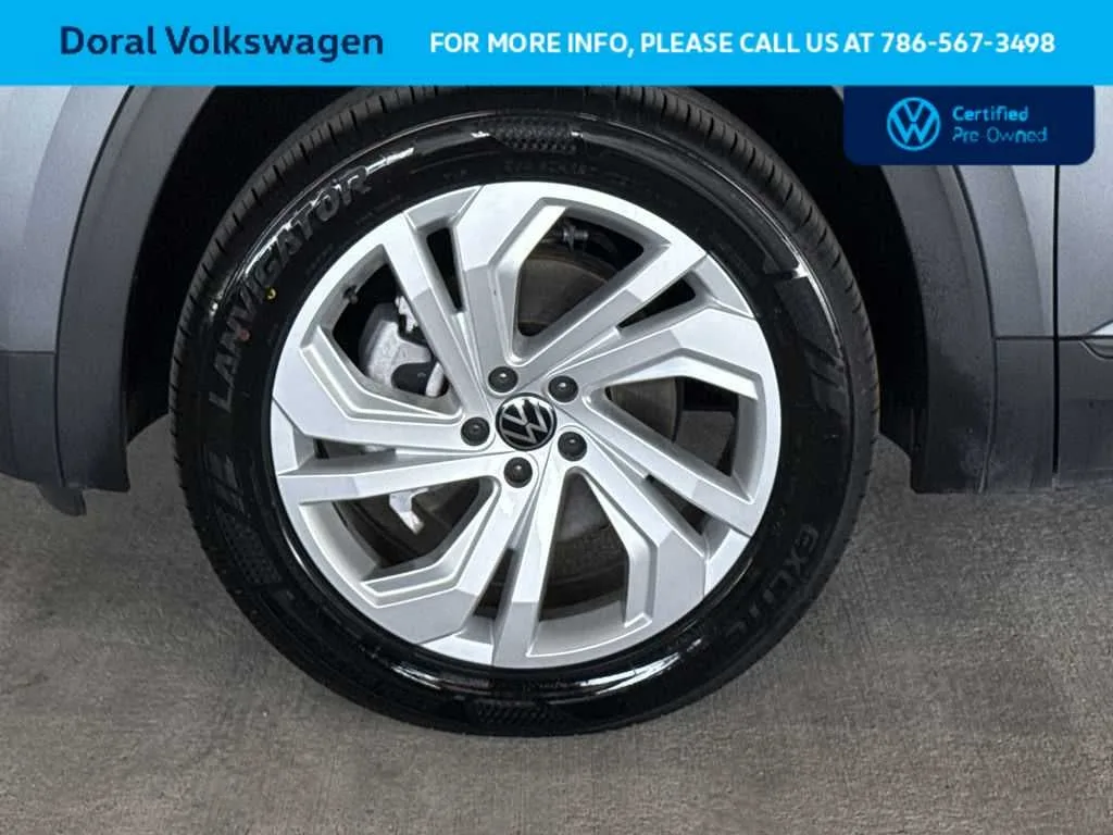 2023 Volkswagen Atlas 3.6L V6 SE w/Technology photo 11