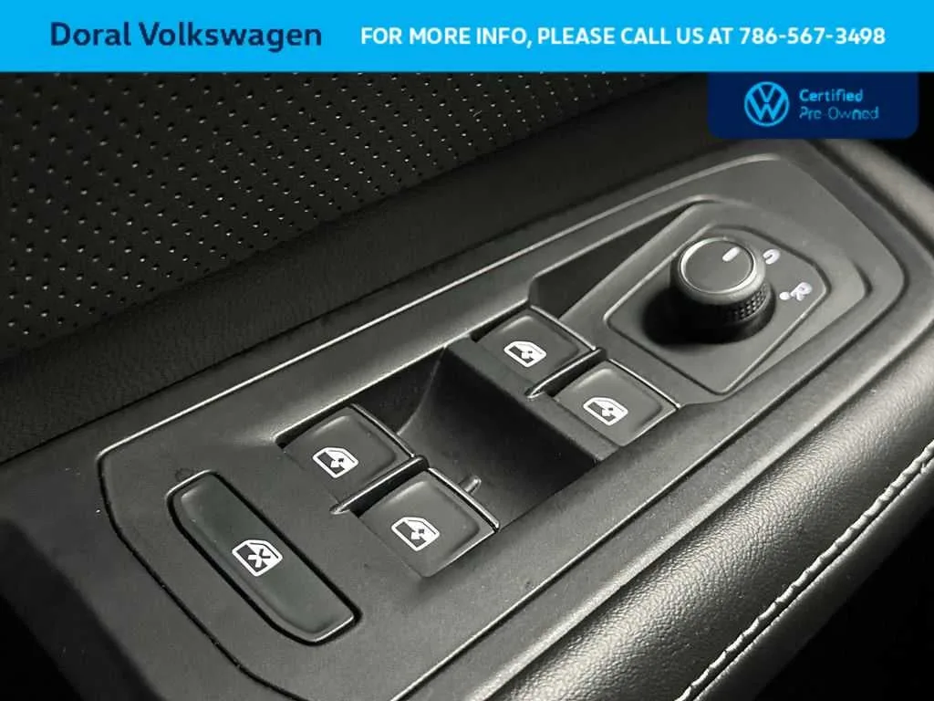 2024 Volkswagen Atlas 2.0T SE w/Technology photo 17