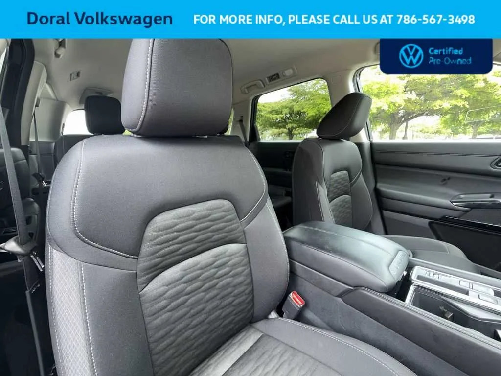 2025 Nissan Pathfinder SV photo 27