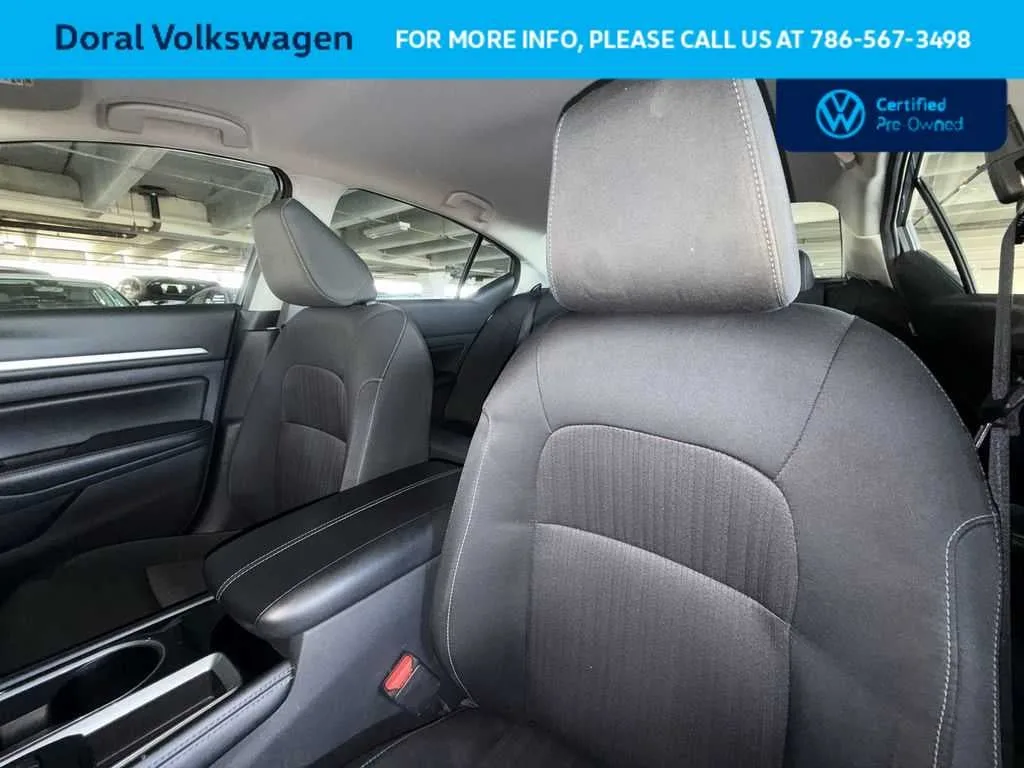 2023 Nissan Altima 2.5 SV photo 14