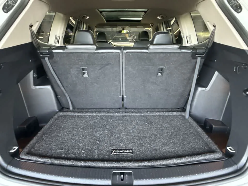 2022 Volkswagen Atlas 3.6L V6 SE w/Technology photo 24
