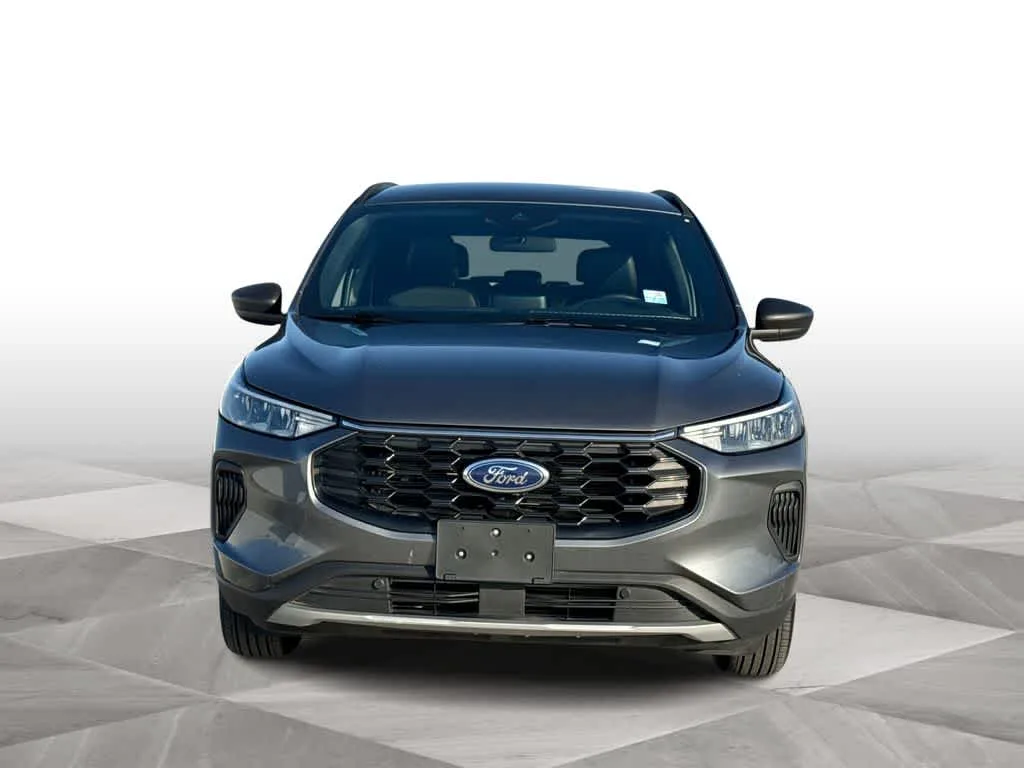 2025 Ford Escape ST-Line photo 3