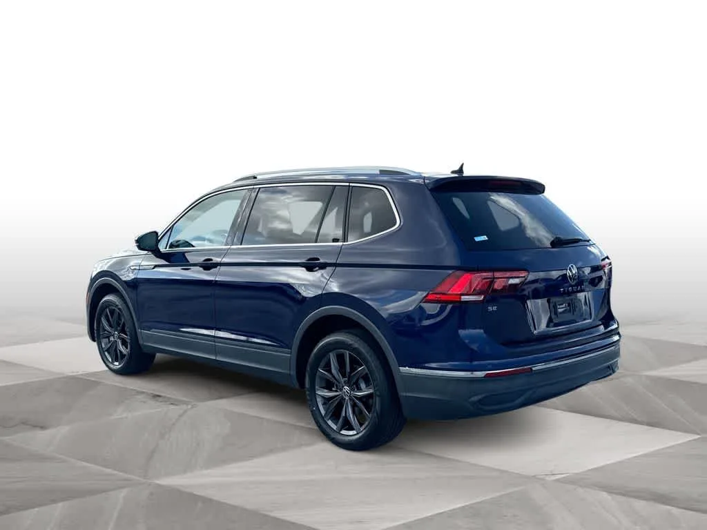 2023 Volkswagen Tiguan SE photo 6