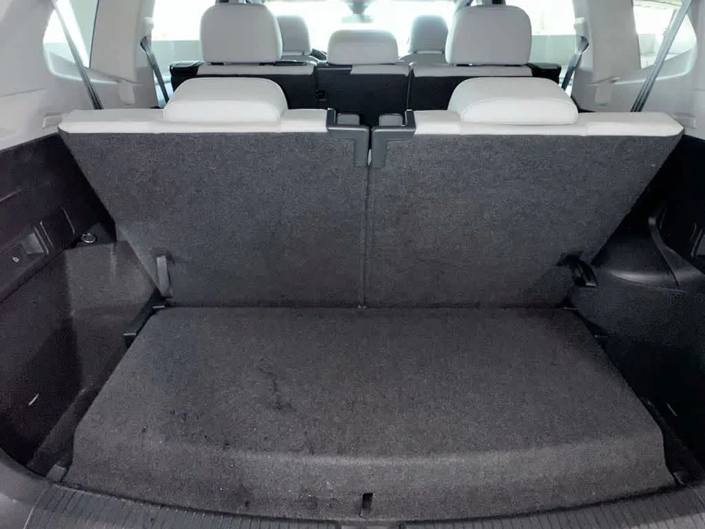 2024 Volkswagen Tiguan SE photo 25