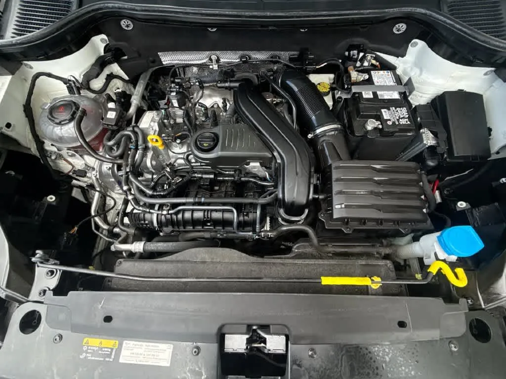 2023 Volkswagen Taos S photo 12