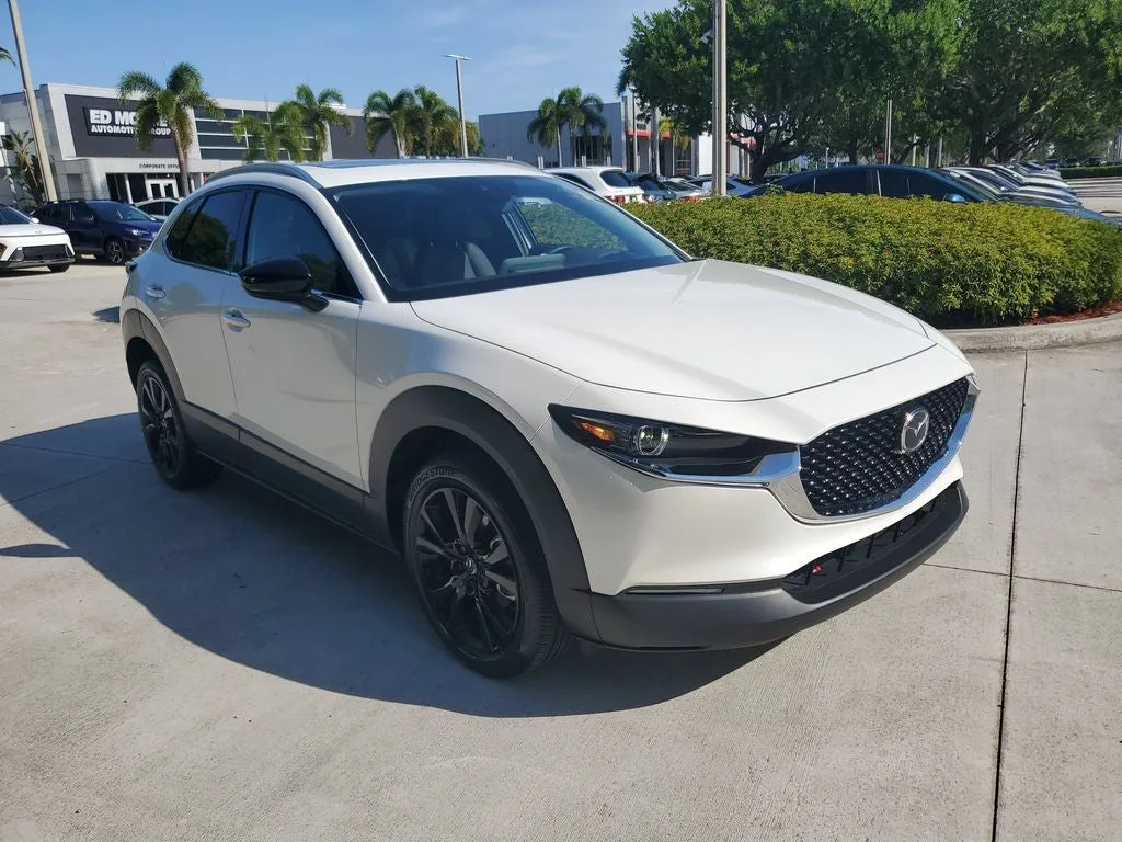 2023 Mazda CX-30 2.5 Turbo Premium Package photo 3